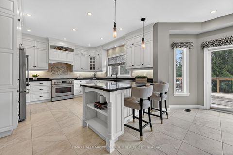 Photo 3 at 290 Binns Avenue, Glenway Estates, Newmarket