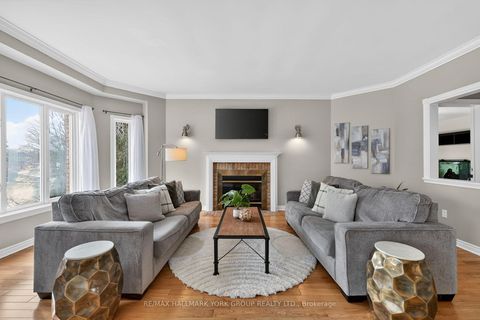 Photo 5 at 290 Binns Avenue, Glenway Estates, Newmarket