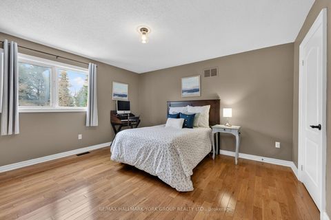 Photo 13 at 290 Binns Avenue, Glenway Estates, Newmarket