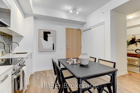 Photo 7 at 716 - 1787 St Clair Avenue W, Pellam Park, Toronto
