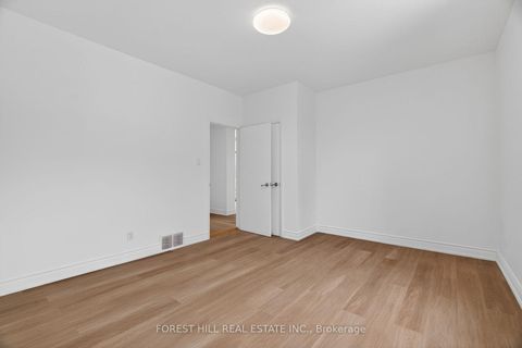 Photo 24 at 7 Ellsworth Avenue, Wychwood, Toronto