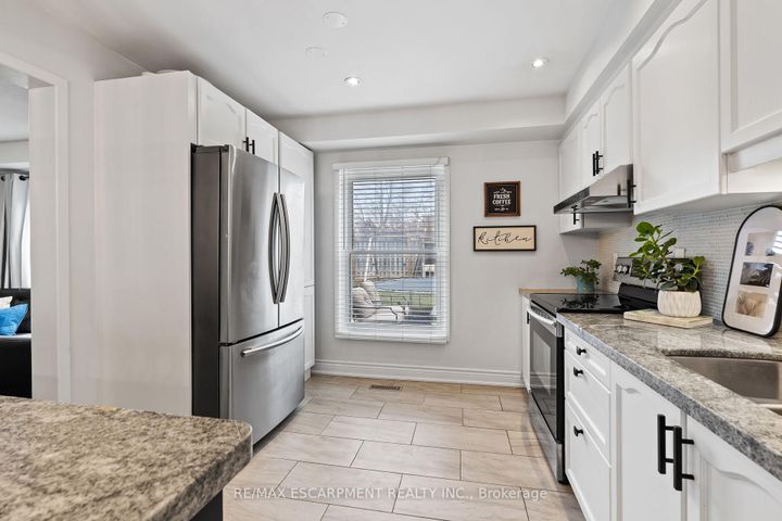 Photo 9 at 2685 Los Palmas Court, Meadowvale, Mississauga