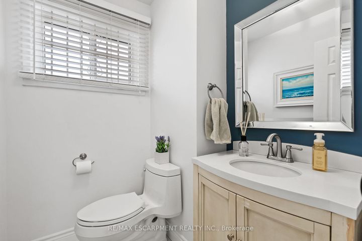 Photo 12 at 2685 Los Palmas Court, Meadowvale, Mississauga