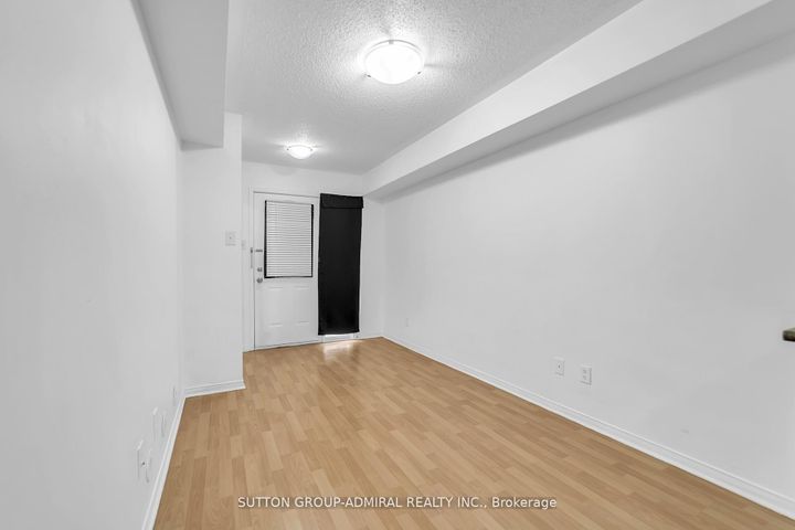Photo 10 at 52 - 2265 Bur Oak Avenue, Greensborough, Markham