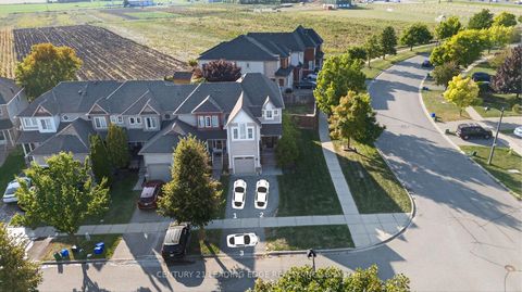 Photo 4 at 113 Shady Lane Crescent, Bowmanville, Clarington