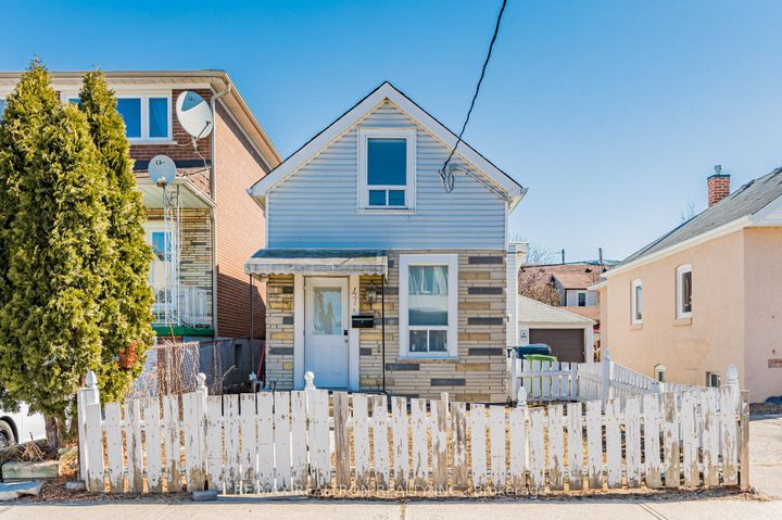 Photo 20 at 47 Greendale Avenue, Smythe, Toronto