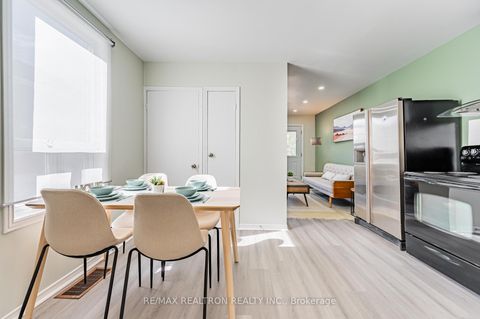 Photo 5 at 47 Greendale Avenue, Smythe, Toronto