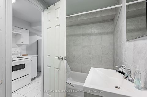 Photo 19 at 47 Greendale Avenue, Smythe, Toronto