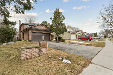 Photo 1 at 262 Athabasca Street, Donevan, Oshawa
