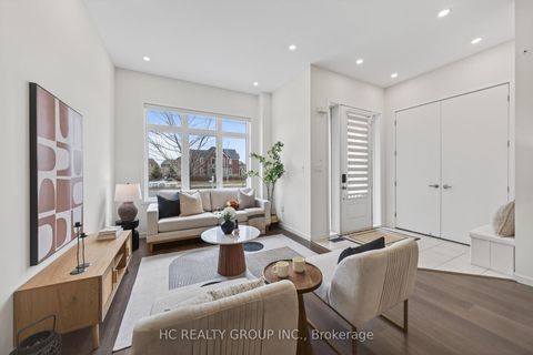 Photo 4 at 1240 Wellington Street E, Bayview Northeast, Aurora