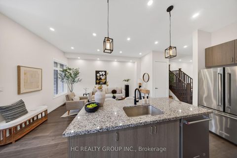 Photo 14 at 1240 Wellington Street E, Bayview Northeast, Aurora