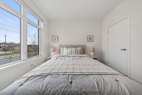 Photo 27 at 1240 Wellington Street E, Bayview Northeast, Aurora