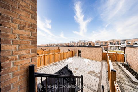 Photo 43 at 1240 Wellington Street E, Bayview Northeast, Aurora