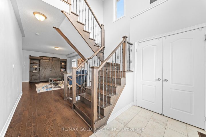 Photo 4 at 9 Fringetree Road, Wellington North, Brampton