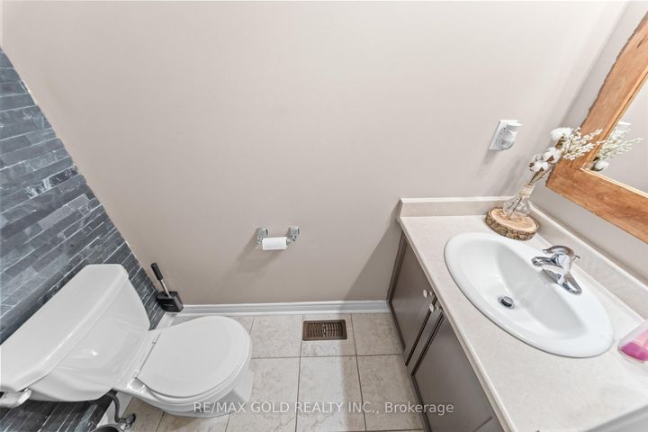 Photo 22 at 9 Fringetree Road, Wellington North, Brampton