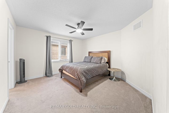 Photo 33 at 9 Fringetree Road, Wellington North, Brampton