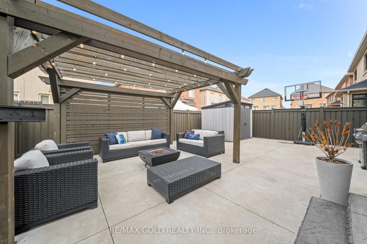 Photo 40 at 9 Fringetree Road, Wellington North, Brampton