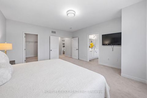 Photo 10 at 71 Woodhaven Avenue, Aurora Estates, Aurora