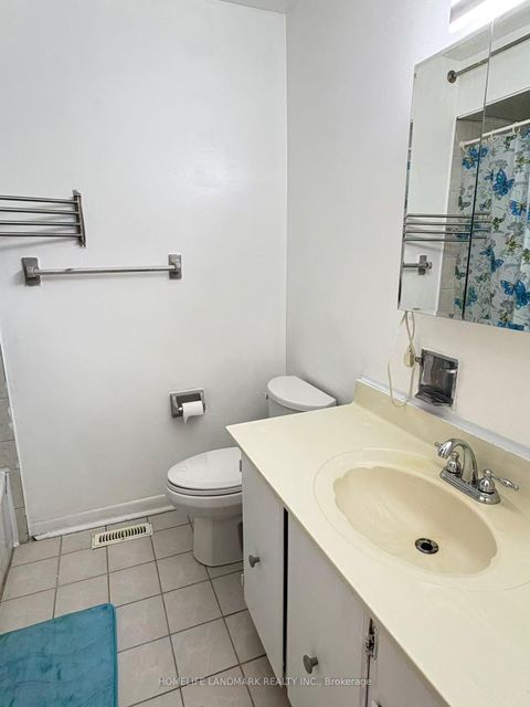 Photo 10 at 14 - 86 CASTLEBURY Crescent, Steeles, Toronto