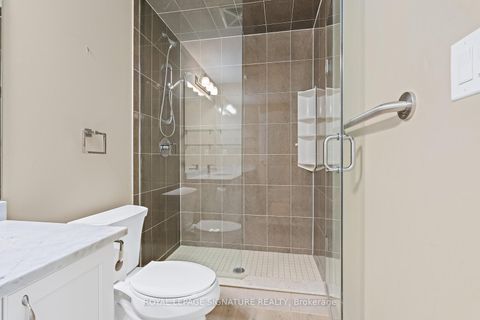 Photo 17 at 220 - 2396 Major Mackenzie Drive W, Maple, Vaughan