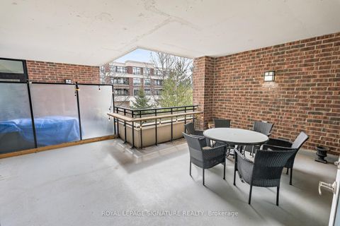 Photo 22 at 220 - 2396 Major Mackenzie Drive W, Maple, Vaughan