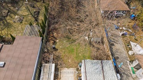 Photo 4 at 114 South Edgely Avenue, Cliffside, Toronto