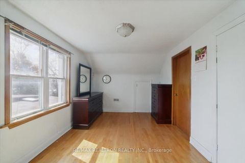 Photo 11 at 114 South Edgely Avenue, Cliffside, Toronto