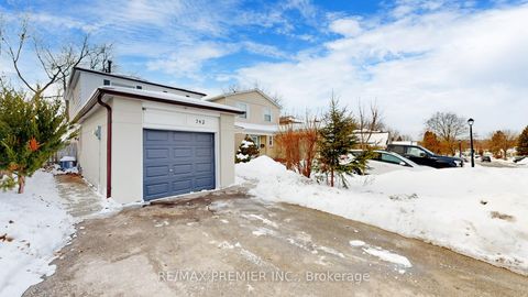 Photo 5 at 742 Beman Drive, Leslie Valley, Newmarket