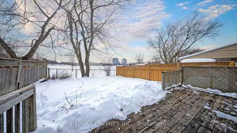 Photo 7 at 742 Beman Drive, Leslie Valley, Newmarket