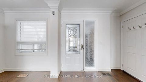 Photo 8 at 742 Beman Drive, Leslie Valley, Newmarket