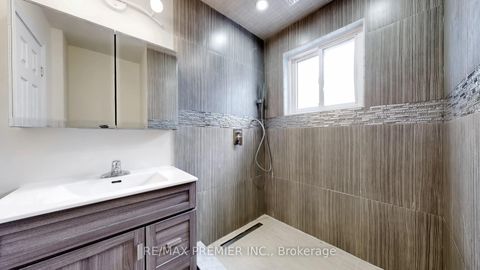 Photo 30 at 742 Beman Drive, Leslie Valley, Newmarket