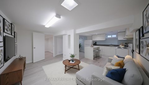 Photo 39 at 742 Beman Drive, Leslie Valley, Newmarket