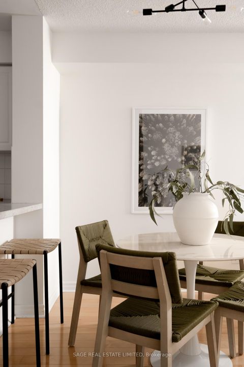 Photo 6 at 1604 - 5 Michael Power Place, City Centre West, Toronto