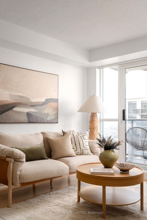 Photo 8 at 1604 - 5 Michael Power Place, City Centre West, Toronto