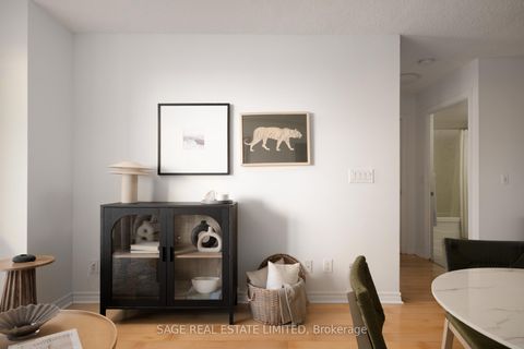 Photo 10 at 1604 - 5 Michael Power Place, City Centre West, Toronto