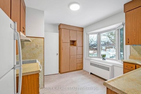 Photo 4 at 23 Scotswood Road, Maryvale, Toronto