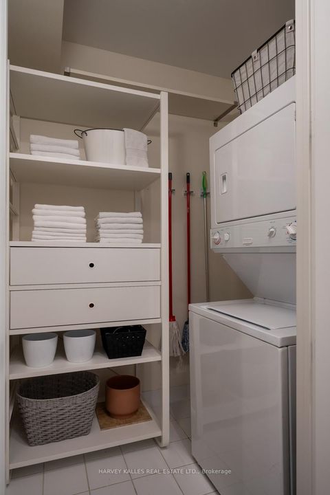 Photo 34 at 317 - 380 Macpherson Avenue, Casa Loma, Toronto