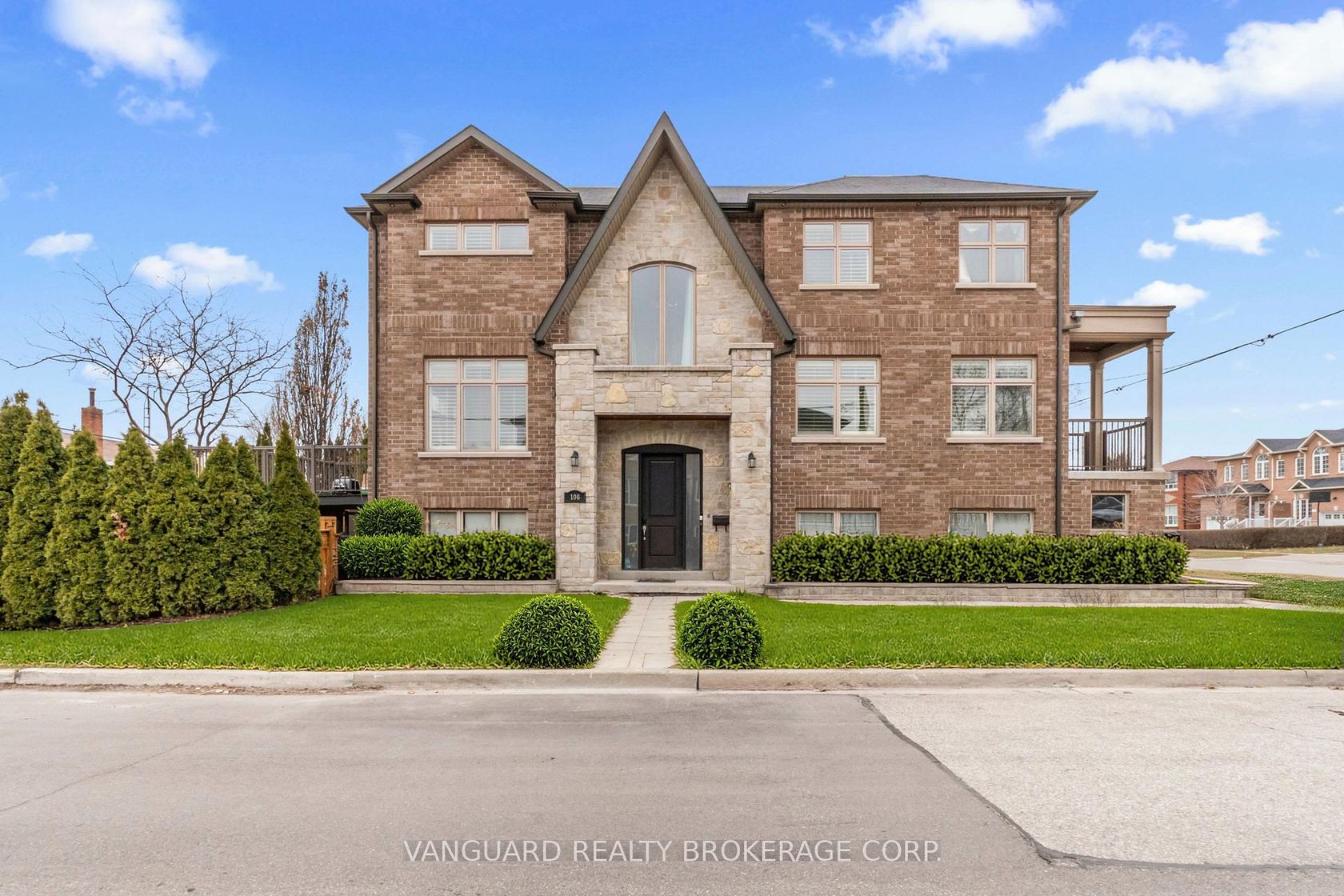 106 St. George Street, Mimico, Toronto by Loree Meneguzzi Real Estate 106 St. George Street, Mimico, Toronto