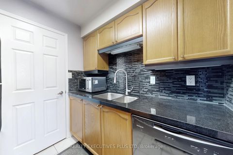 Photo 4 at 521 - 233 Beecroft Road, Willowdale West, Toronto