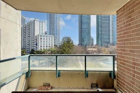 Photo 8 at 521 - 233 Beecroft Road, Willowdale West, Toronto