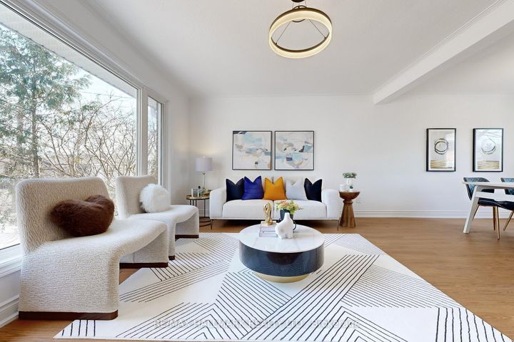 Photo 2 at 16 Marchington Circle, Maryvale, Toronto