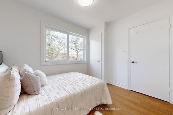 Photo 18 at 16 Marchington Circle, Maryvale, Toronto