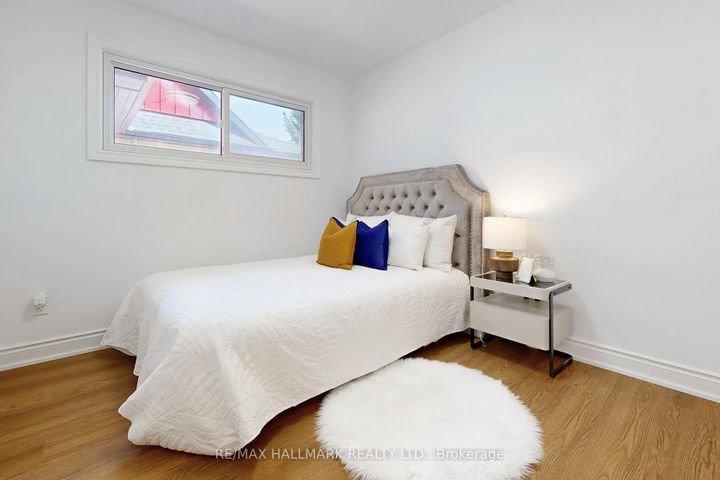 Photo 20 at 16 Marchington Circle, Maryvale, Toronto