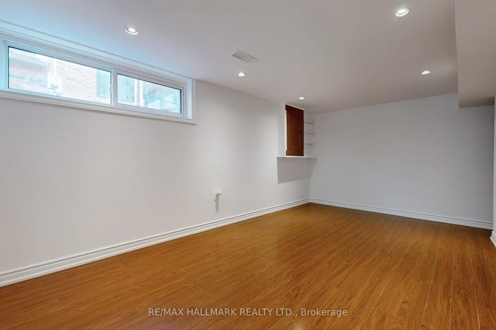 Photo 27 at 16 Marchington Circle, Maryvale, Toronto