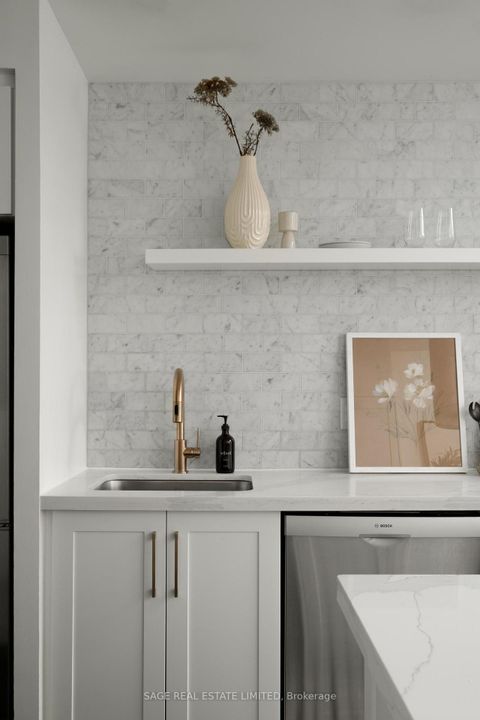 Photo 4 at 728 - 38 Dan Leckie Way, Waterfront Communities C1, Toronto