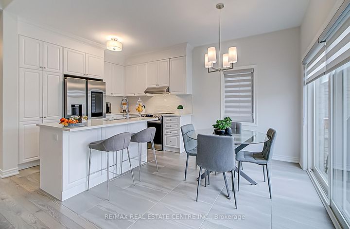 Photo 6 at 4 Clermiston Crescent, Wellington, Brampton