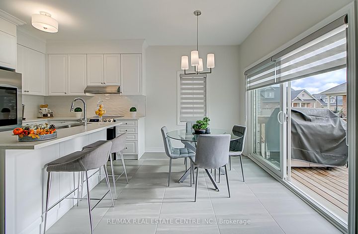 Photo 8 at 4 Clermiston Crescent, Wellington, Brampton