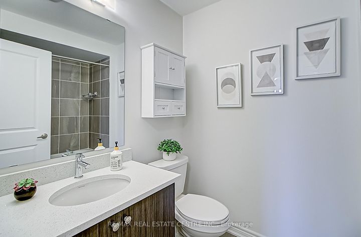 Photo 23 at 4 Clermiston Crescent, Wellington, Brampton