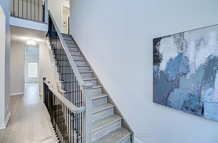 Photo 25 at 4 Clermiston Crescent, Wellington, Brampton