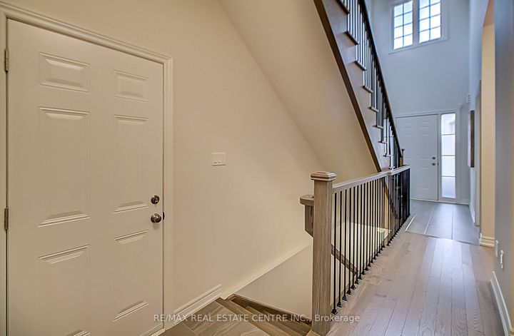 Photo 26 at 4 Clermiston Crescent, Wellington, Brampton